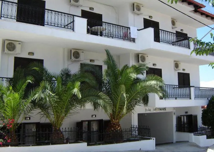 Elsa Apartments Pefkochori